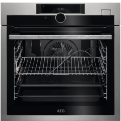 AEG BSE978330M 
Connected SteamCrisp Quarter Steam + Pyrolytic oven with Command Wheel control, HD T