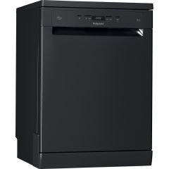 Hotpoint HFC3C26WCBUK Freestanding Full Size Dishwasher 14 Places, D Energy