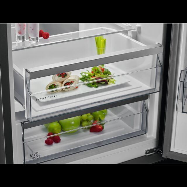 AEG RCB732E4MG Fridge Freezer, 60cm, Frost Free,  E Energy