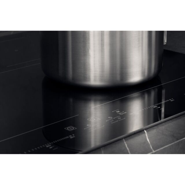 Hotpoint ACO654NE Active Cook Induction hob
