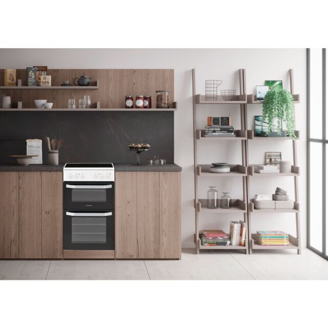 Hotpoint HD5V92KCW Catalytic, Twin Cavity Oven, 50cm, A Energy