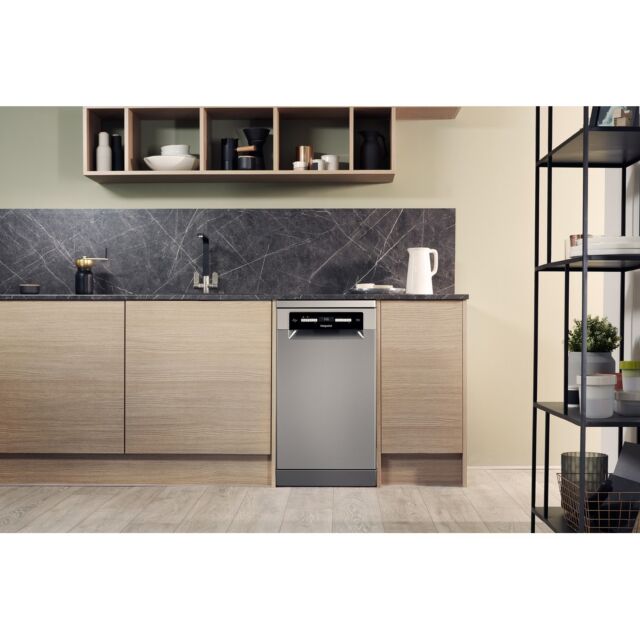 Hotpoint HSFO3T223WXUKN Freestanding Slimline Dishwasher 10 Place Settings, E Energy
