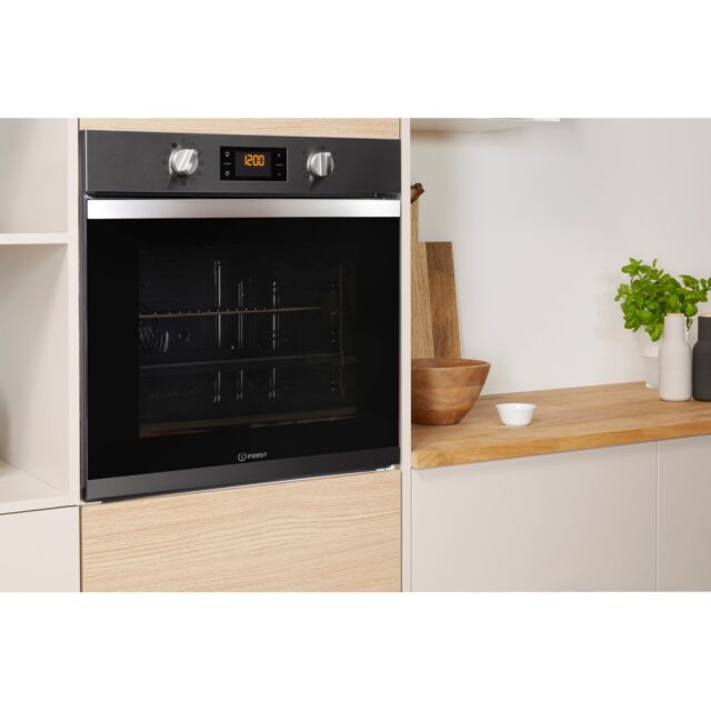 Indesit IFW3841PIX Pyrolytic Cleaning, Single Oven, Electric, A+ Energy