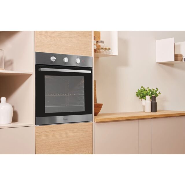 Indesit IFW6230IXUK Enamel Interior, Single Oven, Electric, A Energy