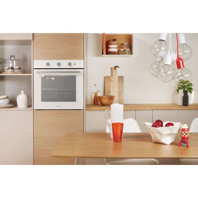 Indesit IFW6230WHUK Enamel Interior, Single Oven, Electric, A Energy
