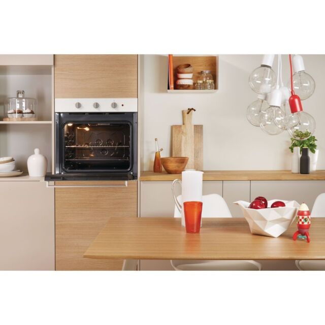 Indesit IFW6230WHUK Enamel Interior, Single Oven, Electric, A Energy