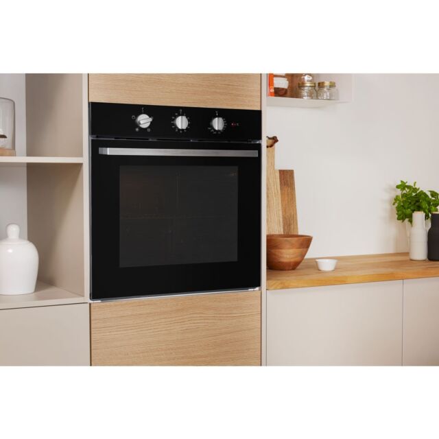 Indesit IFW6330BL Enamel Interior, Single Fan Oven, Electric, A Energy