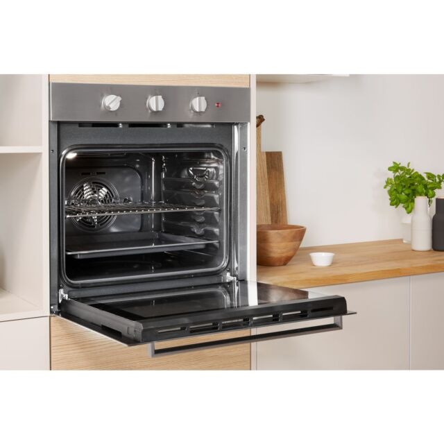 Indesit IFW6330IX Enamel Interior, Single Fan Oven, Electric, A Energy