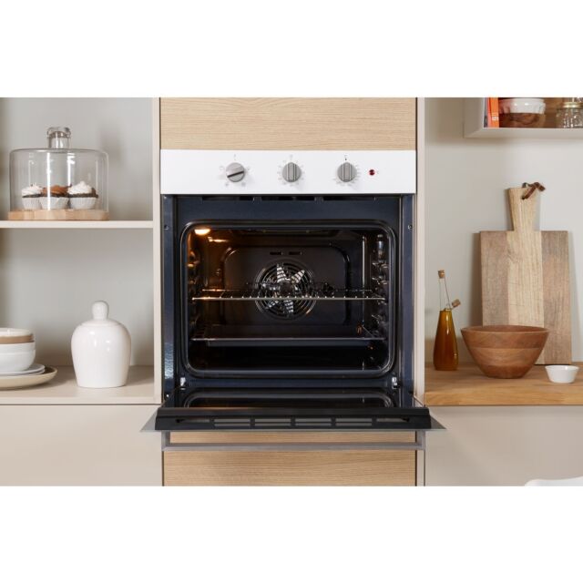Indesit IFW6330WHUK Enamel Interior, Single Fan Oven, Electric, A Energy