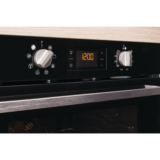 Indesit IFW6340BLUK Enamel Interior, Single Fan Oven, Electric, A Energy