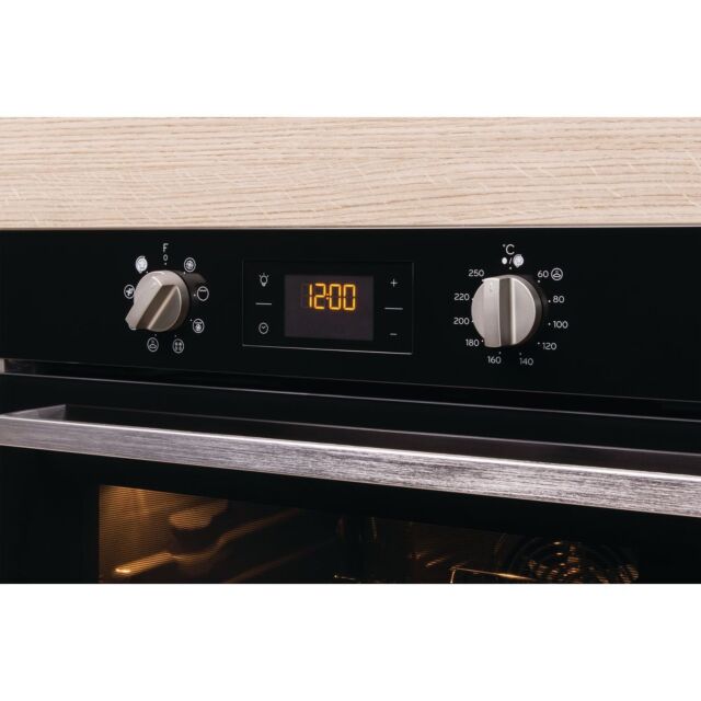 Indesit IFW6340BLUK Enamel Interior, Single Fan Oven, Electric, A Energy