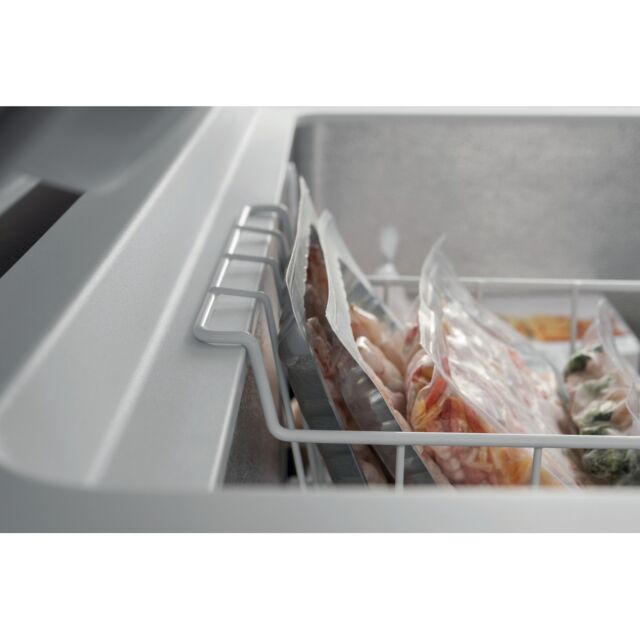 Indesit OS1A250H21 Chest Freezer 101cm, Manual Defrost, F Energy