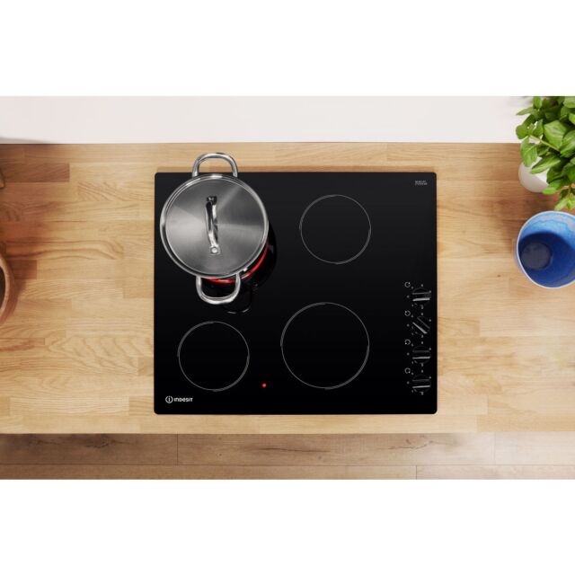 Indesit RI860C 60cm Ceramic Hob