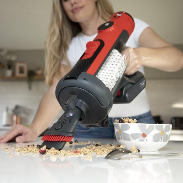 Numatic 913925 Red 913925 Henry Quick Cordlesss Vaccum