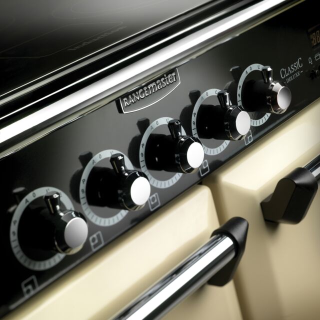 Rangemaster Classic Deluxe 90cm Induction Cream Range Cooker