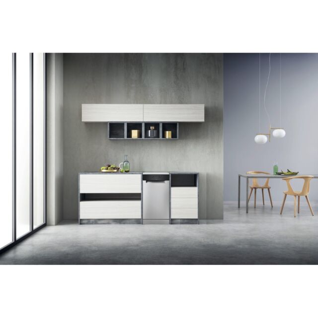 Whirlpool WSFE2B19XUKN Freestanding Slimline Dishwasher, 10 Place Settings, F Energy